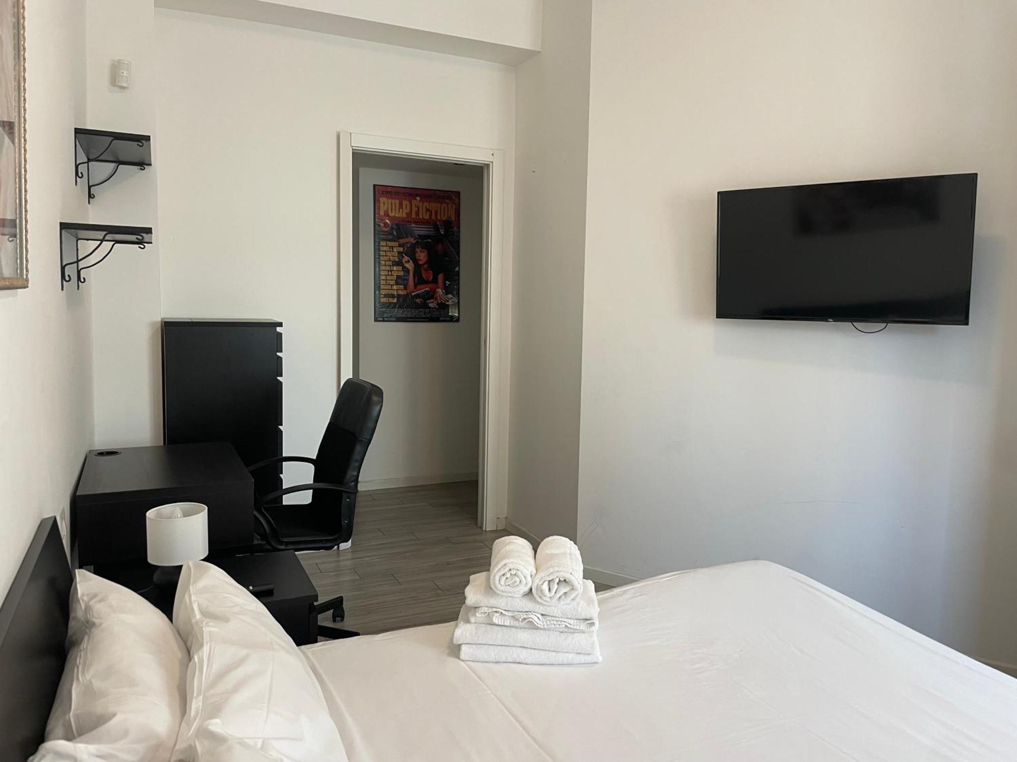 Gardone Apartment - Ampio Appartamento Con 2 Camere Da Letto - Comodo Per Duomo! 米兰 外观 照片